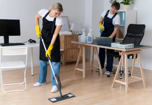 Nettoyage de bureau professionnel à Chartrier-Ferrière